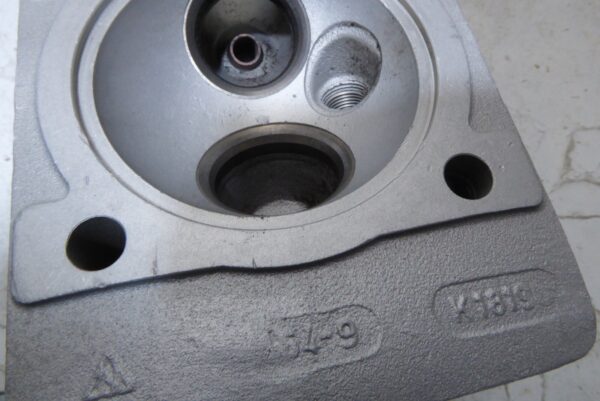 Porsche 911 Zylinderkopf 9011043030R  von 09.1964 im Motor – Bild 6