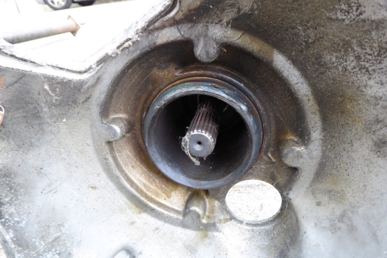 Porsche 924 477 2,0l 125PS Zentralrohr Kardanwelle Transaxlewelle 477521271F – Bild 4