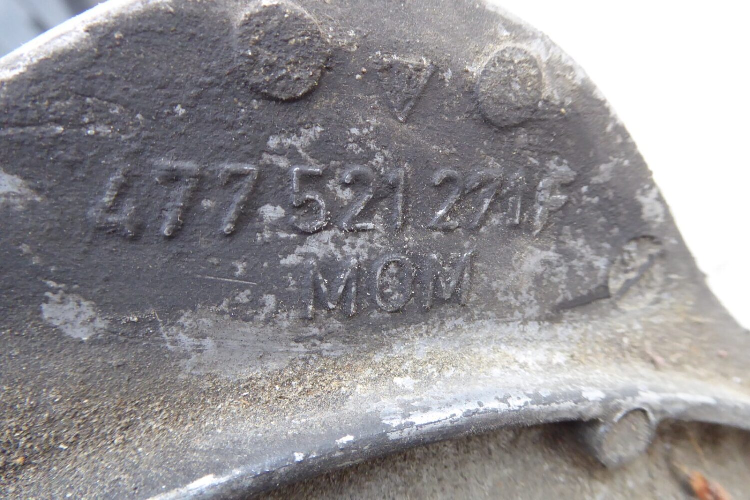 Porsche 924 477 2,0l 125PS Zentralrohr Kardanwelle Transaxlewelle 477521271F – Bild 9