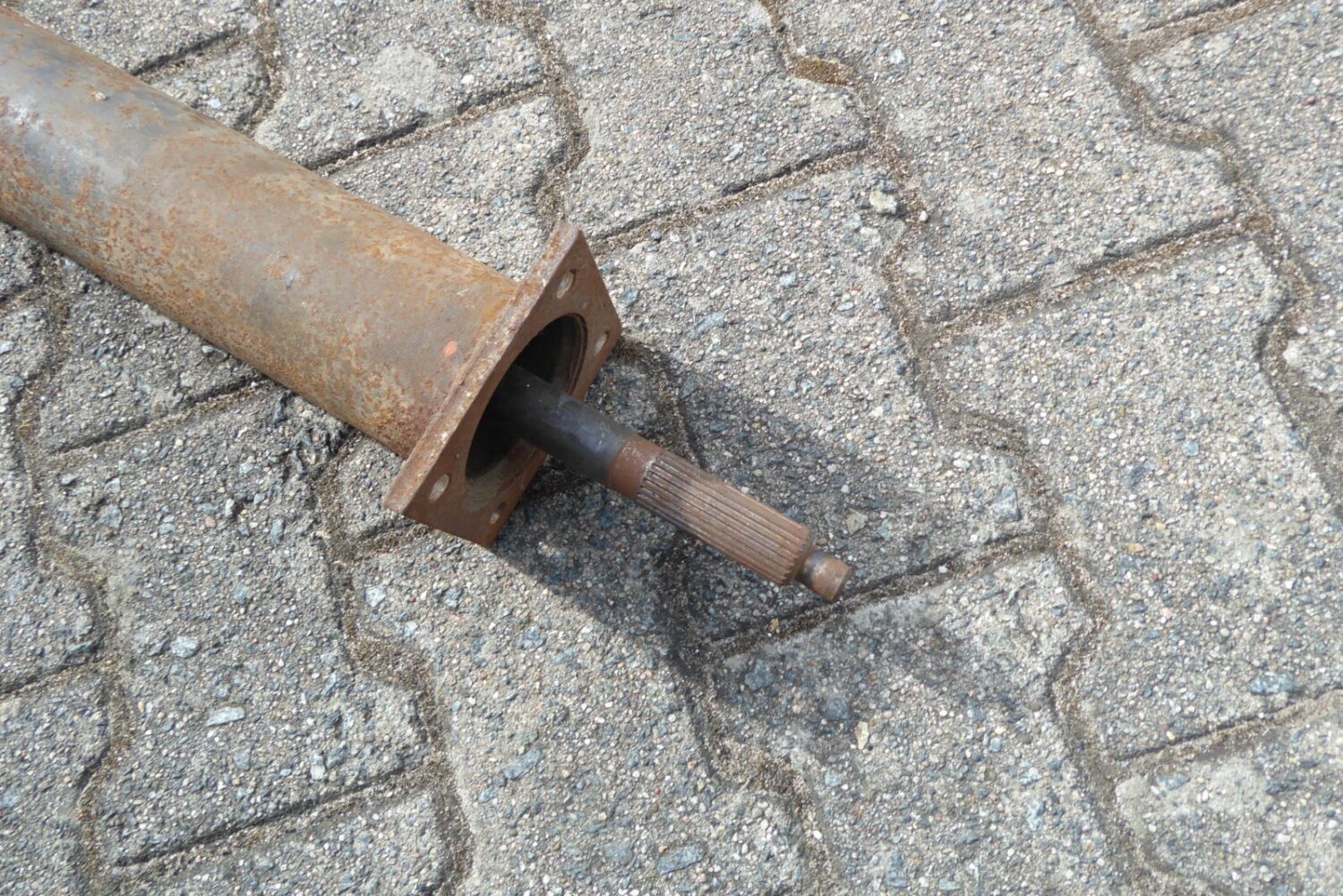 Porsche 924 944 Zentralrohr Kardanwelle Transaxlewelle 477521271F – Bild 5