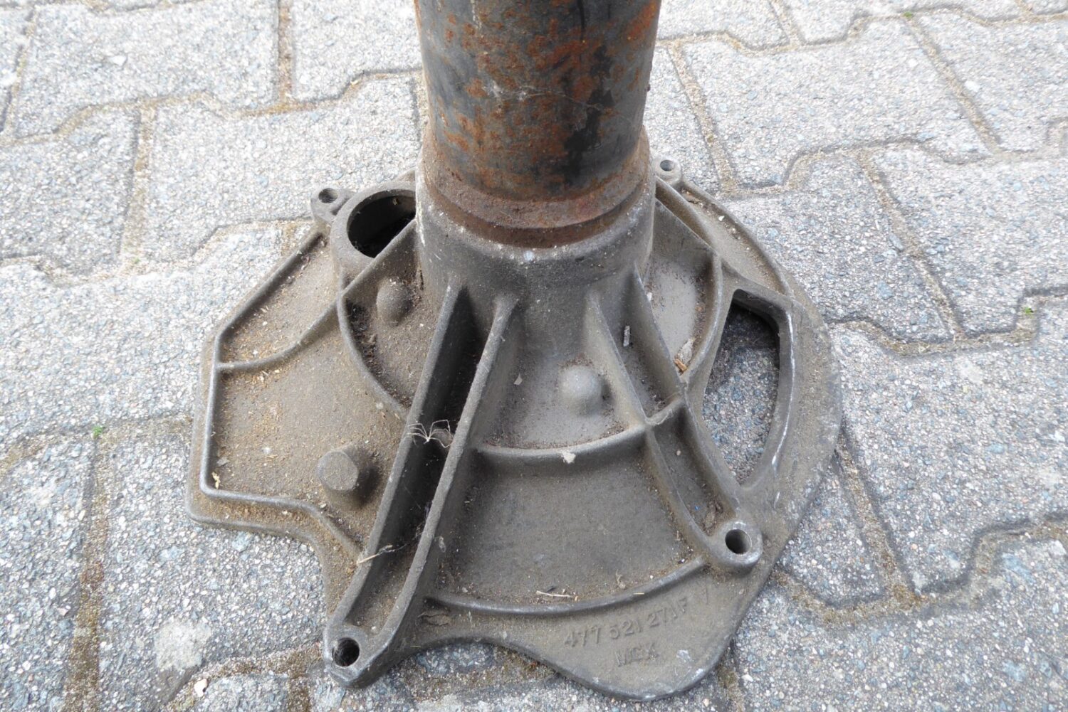 Porsche 924 944 Zentralrohr Kardanwelle Transaxlewelle 477521271F – Bild 7