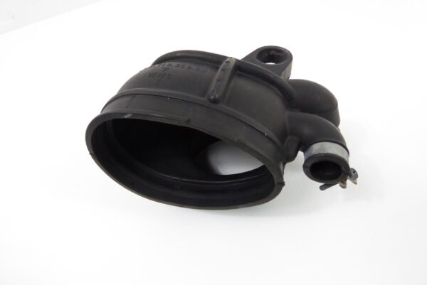 Porsche  964 911  Lufthutzeneinlass Stutzen am Motor 96411036600 – Bild 5