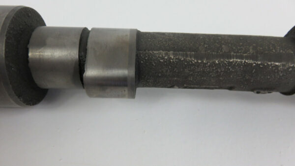 Porsche 911  2.0-2.2-2.4T Modell  914/6 Nockenwelle im Motor-- 9011051330R links – Bild 7