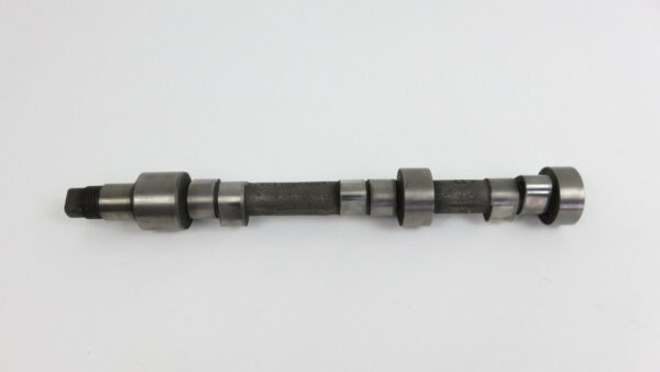 Porsche 911  2.0-2.2-2.4T Modell  914/6 Nockenwelle im Motor-- 9011051330R links