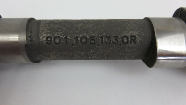 Porsche 911  2.0-2.2-2.4T Modell  914/6 Nockenwelle im Motor-- 9011051330R links – Bild 10