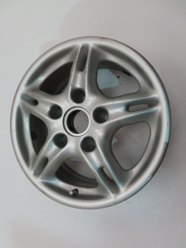 Porsche 911 996 16 Zoll Alufelge 99636211400  7 Jx16 ET40