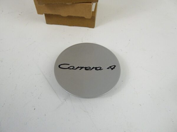 Porsche 911 996  Carrera 4  NEU Radzierdeckel/Radnabe Abdeckung  99636130310 9A1