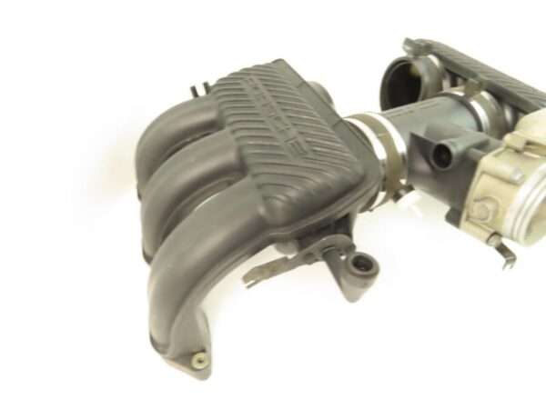Porsche 911/ 996 Einspritzanlage  3,6L Drosselklappe Ansaugspinne am Motor – Bild 5