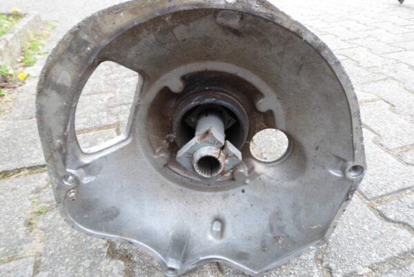 Porsche  924 477 2.0  125PS Zentralrohr Kardanwelle Transaxlewelle 477521271F – Bild 3