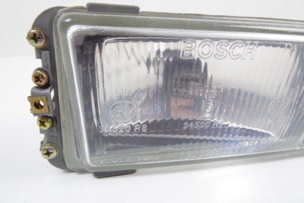 Porsche 928 944 S2  Turbo Nebelscheinwerfer Links Vorne Bosch 0305200701 – Bild 5