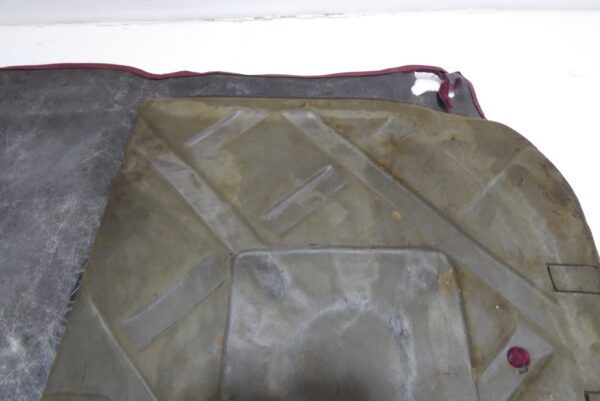 Porsche  928 Kofferraum Teppich Rot – Bild 9