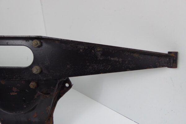 Porsche 911 901 F G Konsole Motorhalter mit Schwert – Bild 3