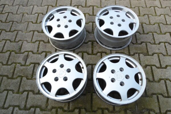 Porsche 911 964 944  16 Zoll ET52  96436211201 96436211601 Alufelgen Satz