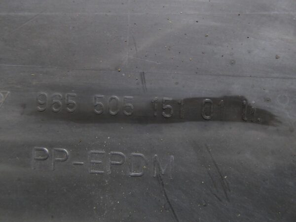Porsche 911 965 Turbo Stoßfänger Unterteil rechts 96550515101 – Bild 7