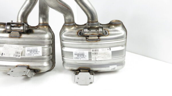 Porsche 911 991 Auspuff  Hauptschalldämpfer 99111142103-99111142203 NEU – Bild 3