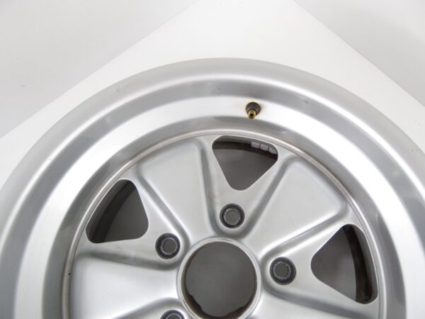 Porsche 911 Fuchs Felge    8J x 15 Zoll 91136102042 – Bild 4