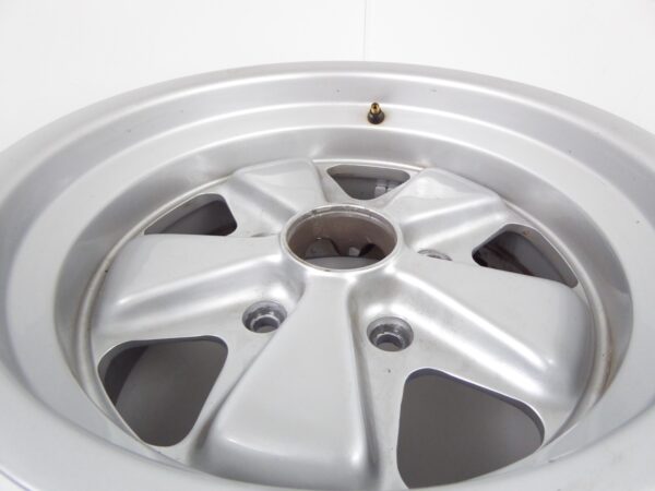 Porsche 911 Fuchs Felge    8J x 15 Zoll 91136102042 – Bild 8