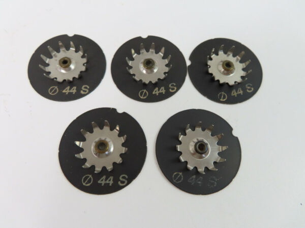 Porsche 928 Dämpfungsbleche 5 Stück 44mm 92835109615 Bremssattel – Bild 3