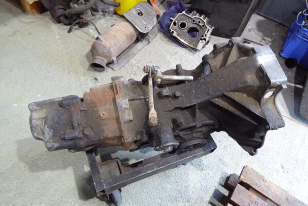 Porsche  944 924 Getriebe Schaltgetriebe V006129 – Bild 8