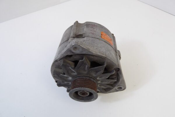 Porsche 944 S2 Turbo 968 928 Lichtmaschine Bosch 0120468004 94460301901