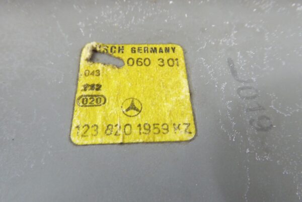 Mercedes-Benz W123 C123 S BOSCH Scheinwerfer H4 1238201959 links – Bild 7