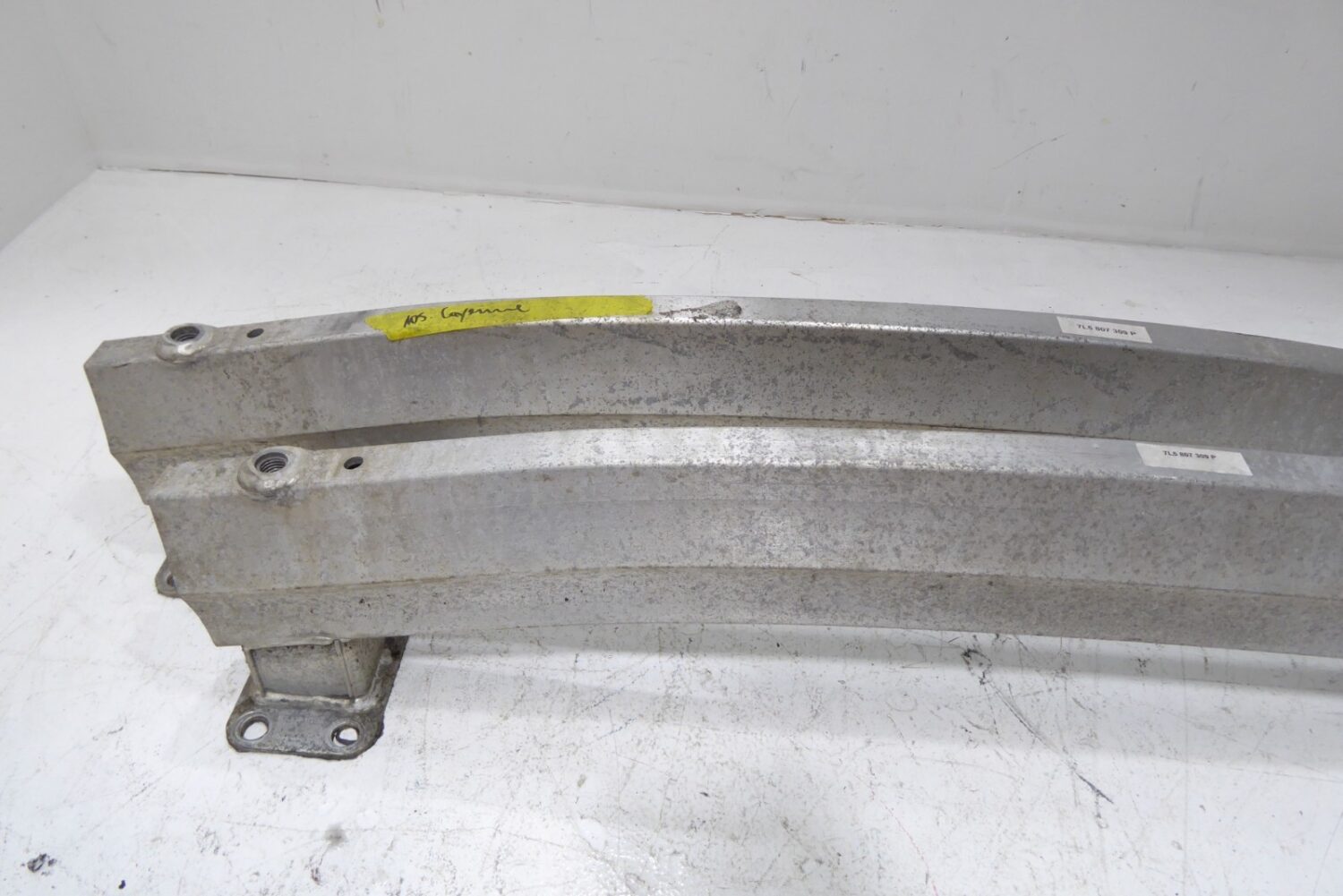 PORSCHE Cayenne 7L5807309P Steg Stoßstange Hinten – Bild 3