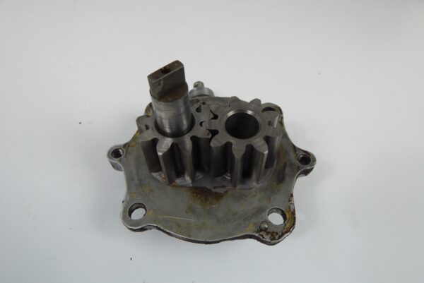 Porsche 356 Ölpumpe Deckel am Motor
