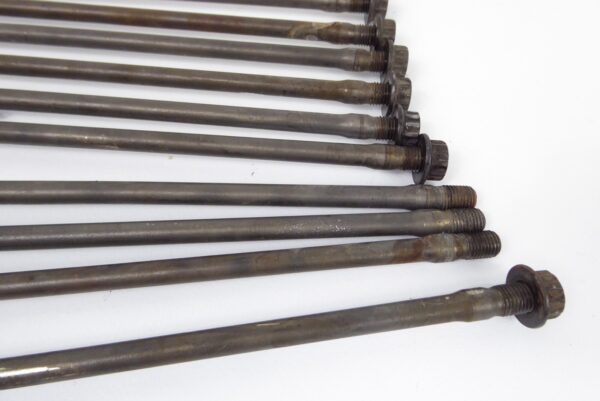 Porsche 911 993 964 - Schraube Kurbelgehäuse Motorgehäuse Motorblock 95910117301 – Bild 8