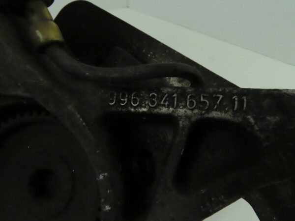 Porsche 911 996 Carrera Achsschenkel vorne links 99634165711 – Bild 7