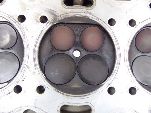 Porsche 911 996 GT3 3 6 M96.76 Zylinderkopf 9961042015 – Bild 7
