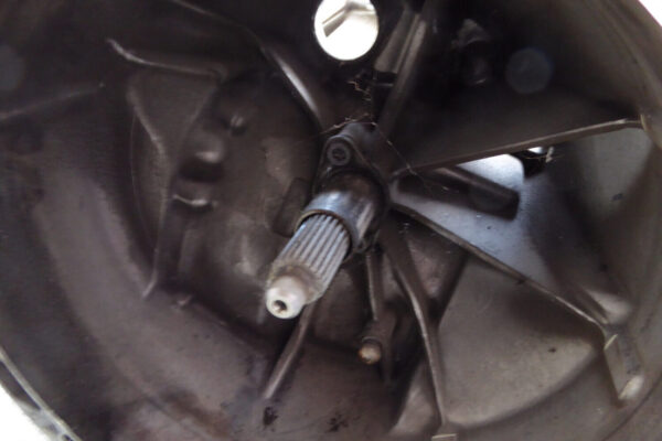 Porsche 911 997 6-Gang Schaltgetriebe G97011  G97011013496 – Bild 7