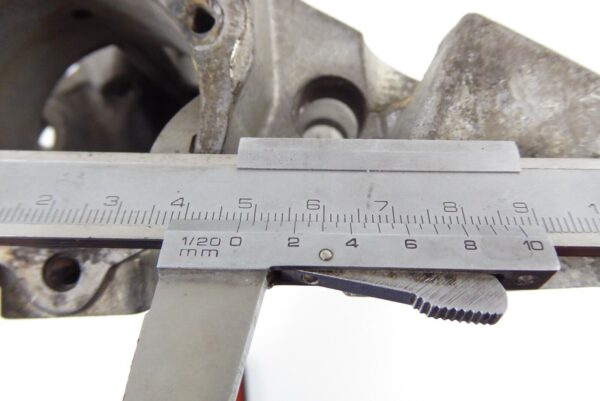 Porsche 911 Carrera Nockenwellengehäuse 47mm 4 fach gelagert 9011051111R von 79 – Bild 10