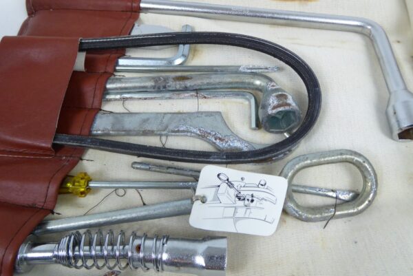 Porsche 911 Selten komplett Bordwerkzeug Werkzeugtasche Toolkit Werkzeug – Bild 14