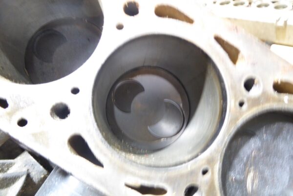 Porsche 924 Motorblock – Bild 5