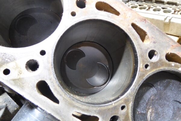 Porsche 924 Motorblock – Bild 6