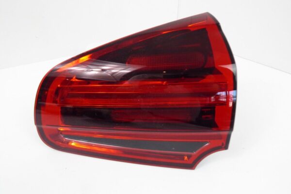 Porsche Cayenne Rückleuchte Led rechts 7P5945308 – Bild 3