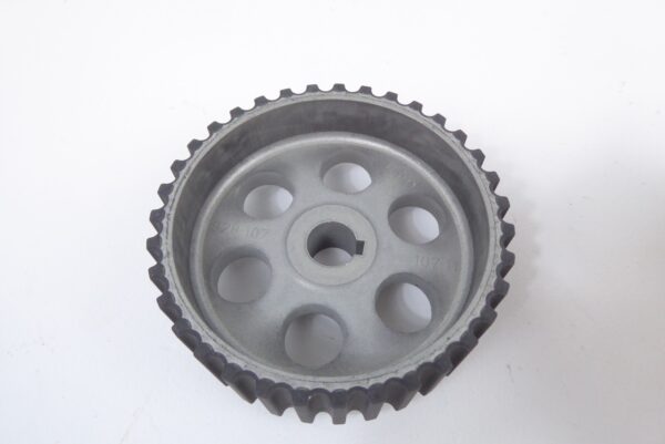 NOS NOS Porsche 928  Antriebszahnrad der Ölpumpe  92810710711 – Bild 8