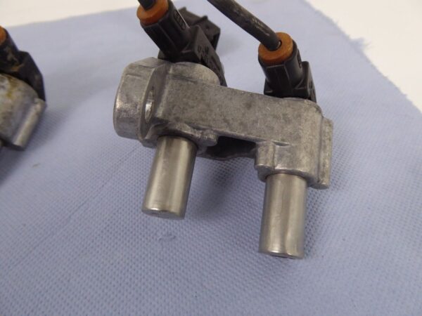 Porsche 911 928 944 951 Halter Sensor Kurbelwelle Halterung 9441013212 – Bild 6