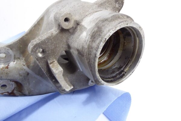 Porsche 911 930 3.0 Turbo Hinterachse Achsschwinge 93033151100 Fahrerseite – Bild 9