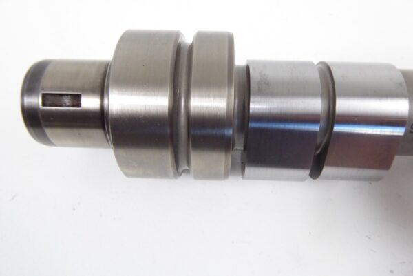 Porsche 911 993  Nockenwelle im Motor 99310524614 Rechts – Bild 11