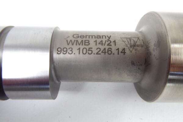 Porsche 911 993  Nockenwelle im Motor 99310524614 Rechts – Bild 3