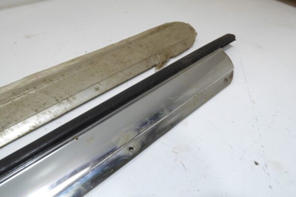 Porsche 911 Zierleiste Chrom breit seitlich unter Tür 90155910553 – Bild 7