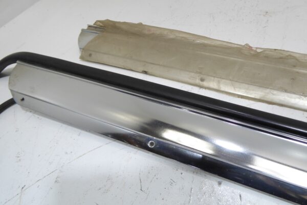Porsche 911 Zierleiste Chrom breit seitlich unter Tür 90155910553 – Bild 9