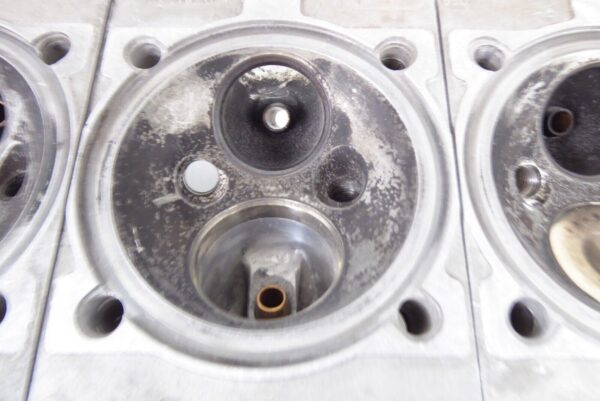 Porsche 911 Zylinderkopf 9301043292R MFI Doppeltzündung 420mm – Bild 4