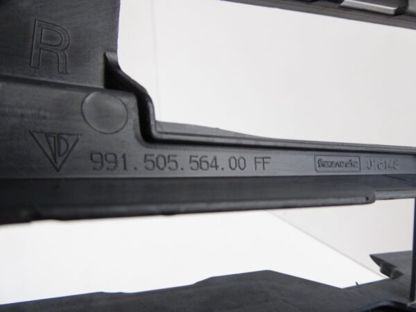 Porsche 991 911 Carrera Gitter Rechts Halterrahmen Stoßstange Vor 99150556400 – Bild 7