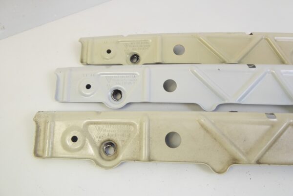 PORSCHE 911 997  99750584103 Halter Träger – Bild 5