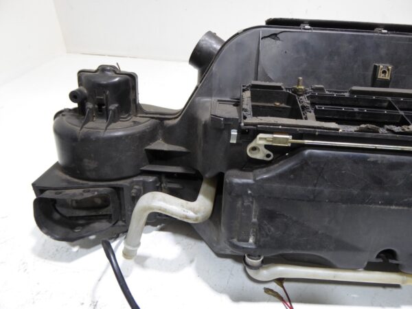 Porsche 911  964  Heizungskasten Klimakasten gebraucht 96484357211  BEHR – Bild 12