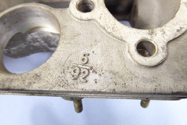 Porsche 911 964 Motor  Nockenwellengehäuse Nockenwelle 9641051111R von 1992 – Bild 4