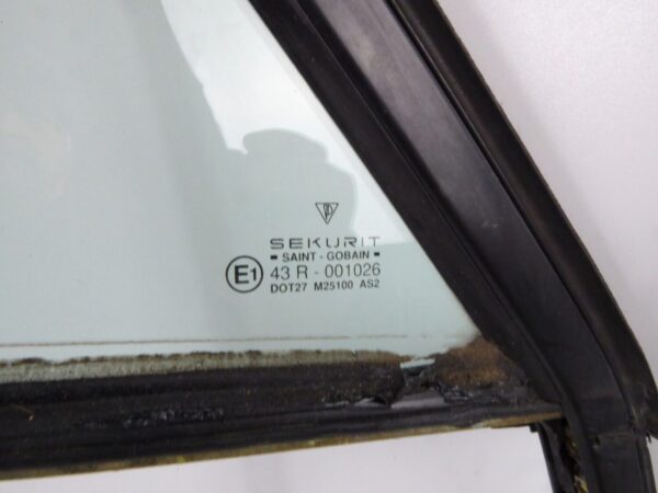 Porsche 911 993 Coupe Fensterrahmen 99354213000 Tür  Rechts  Beifahrerseite – Bild 4