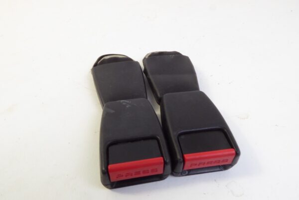 Porsche 924 944 968 Gurtschloss hinten Peitsche Gurt REPA 477857739B – Bild 9
